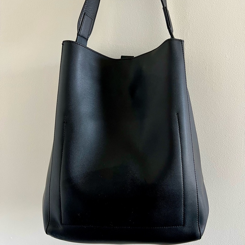 Everlane Black Tote Bag - Picture 9 of 16